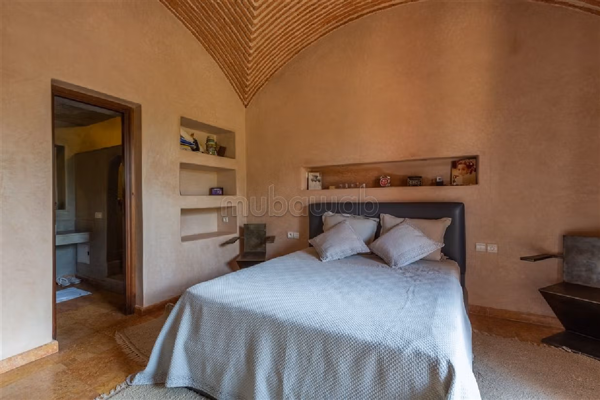 فيلا، شرفة، مسبح