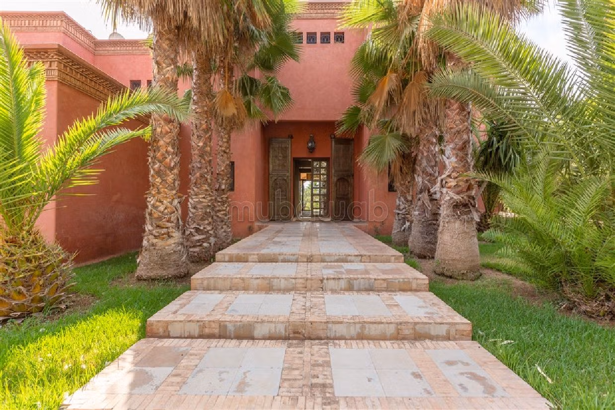 فيلا، شرفة، مسبح