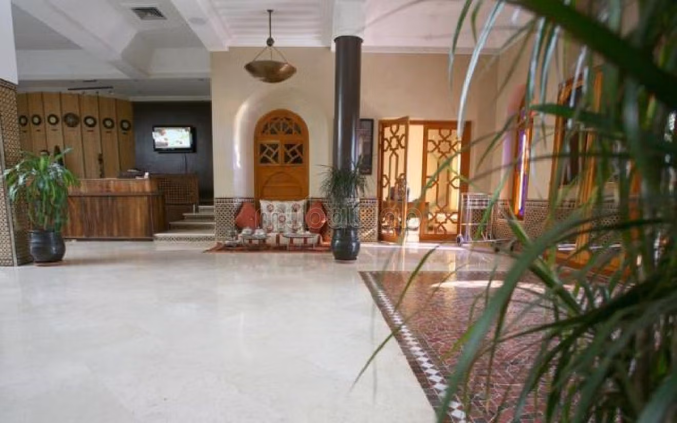 Hotel a vendre