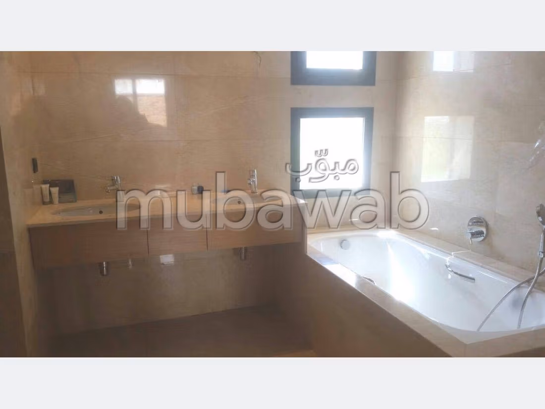 Casa de lujo en alquiler. 7 habitaciones confortables. Calefacción central. 