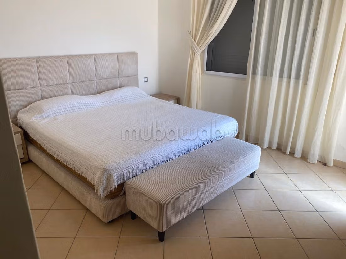 Magnifica villa in affitto. 4 locali. arredato. 