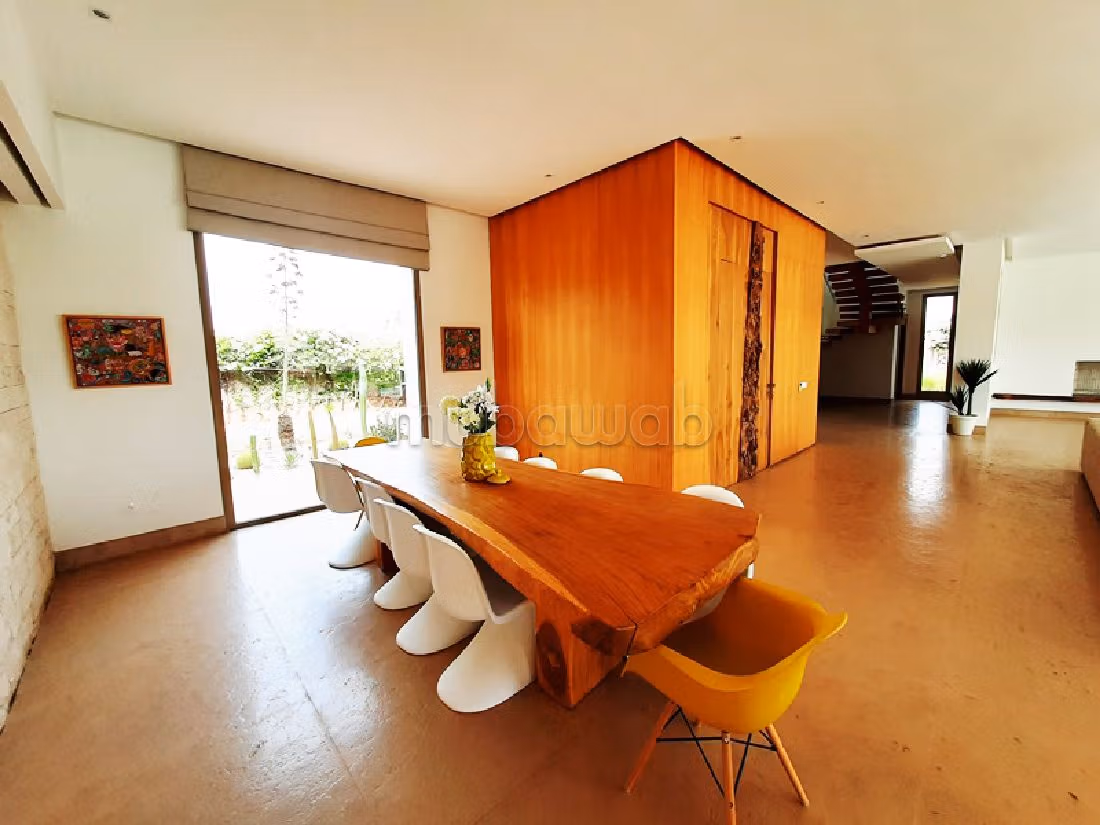 فيلا مساحتها 4000م²، شرفة، حديقة، 6 غرف، الصويرة