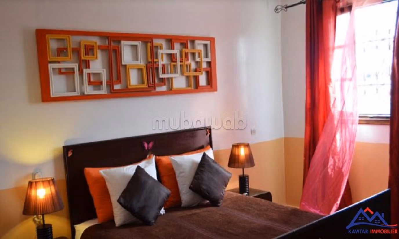 Riads beschikbaar in Place Moulay Hassan. Oppervlakte 375 m². Open haard