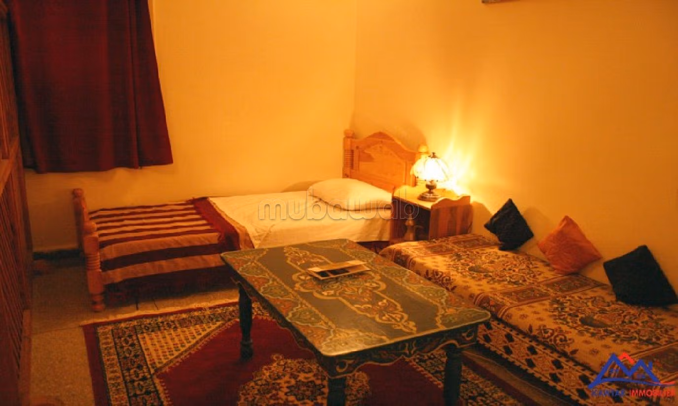 Luxury home for sale. 11 large living areas. Garden and terrace. 