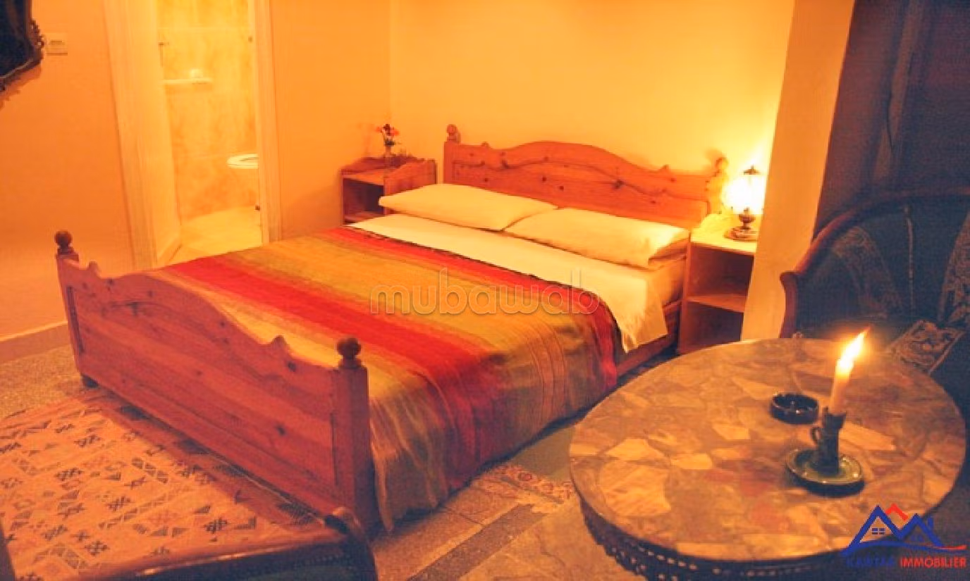 Luxury home for sale. 11 large living areas. Garden and terrace. 