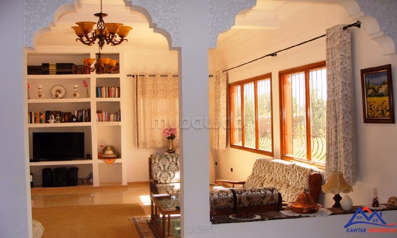 Splendid villa for sale in Route de Marrakech. Surface area 5 900 m². Garden. 