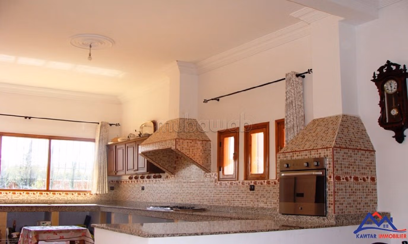 Splendid villa for sale in Route de Marrakech. Surface area 5 900 m². Garden. 