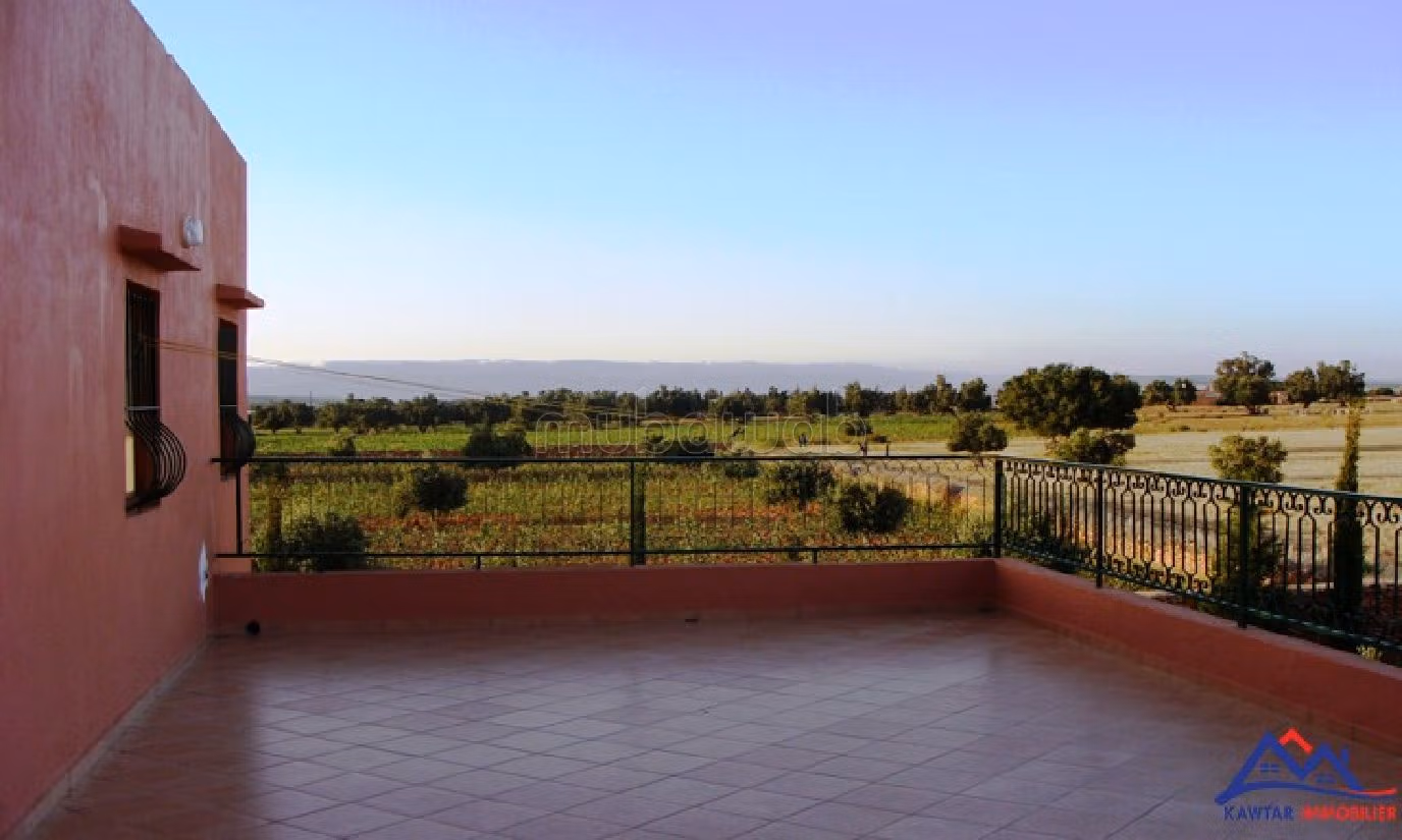 Splendid villa for sale in Route de Marrakech. Surface area 5 900 m². Garden. 