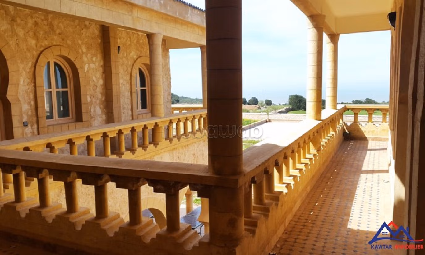 فيلا مساحتها 10000م²، مطبخ مجهز، شرفة، الصويرة