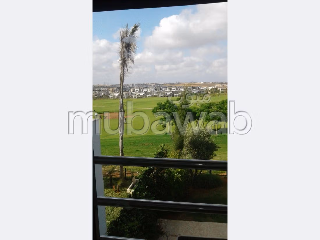 Luxury villa for rent. 4 Large room. Usable fireplace, caretaker service. 