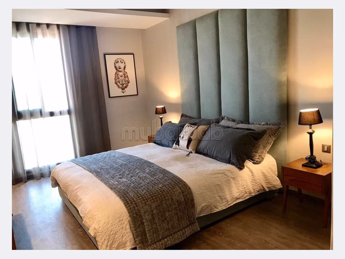 Nu te huur: appartementen in Ain Diab. Oppervlakte 240 m². Volledig gemeubileerd. 