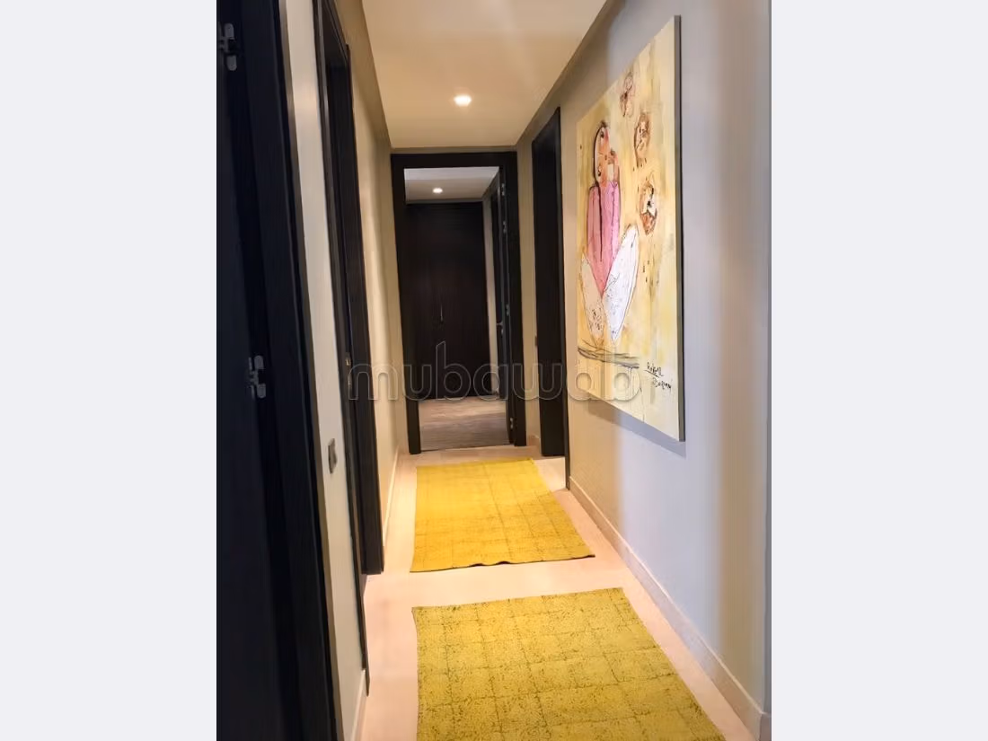 Nu te huur: appartementen in Ain Diab. Oppervlakte 240 m². Volledig gemeubileerd. 