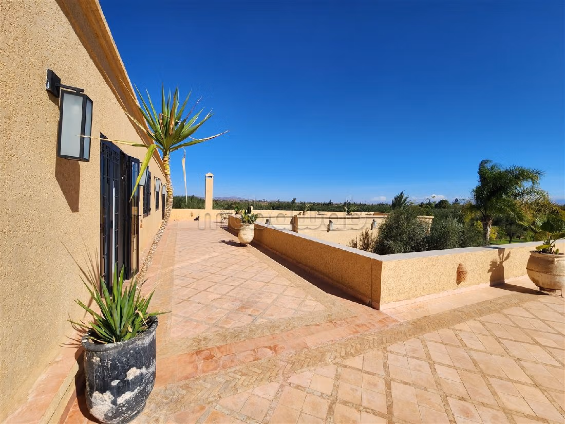 HAUT standing/ maison d'HOTES possible & PAS CHERE