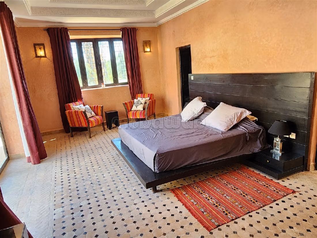 HAUT standing/ maison d'HOTES possible & PAS CHERE