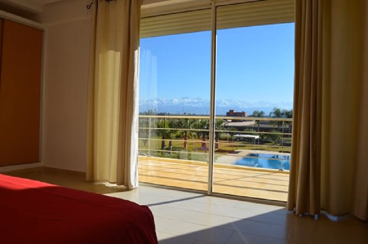 Luxury Villa for sale in Route de l'Ourika. 5 lovely rooms. New furniture