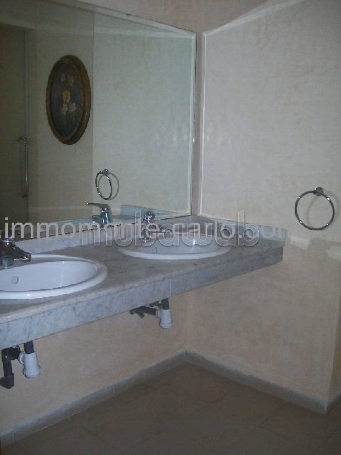 Belle villa style européen bien située à Hay Riad