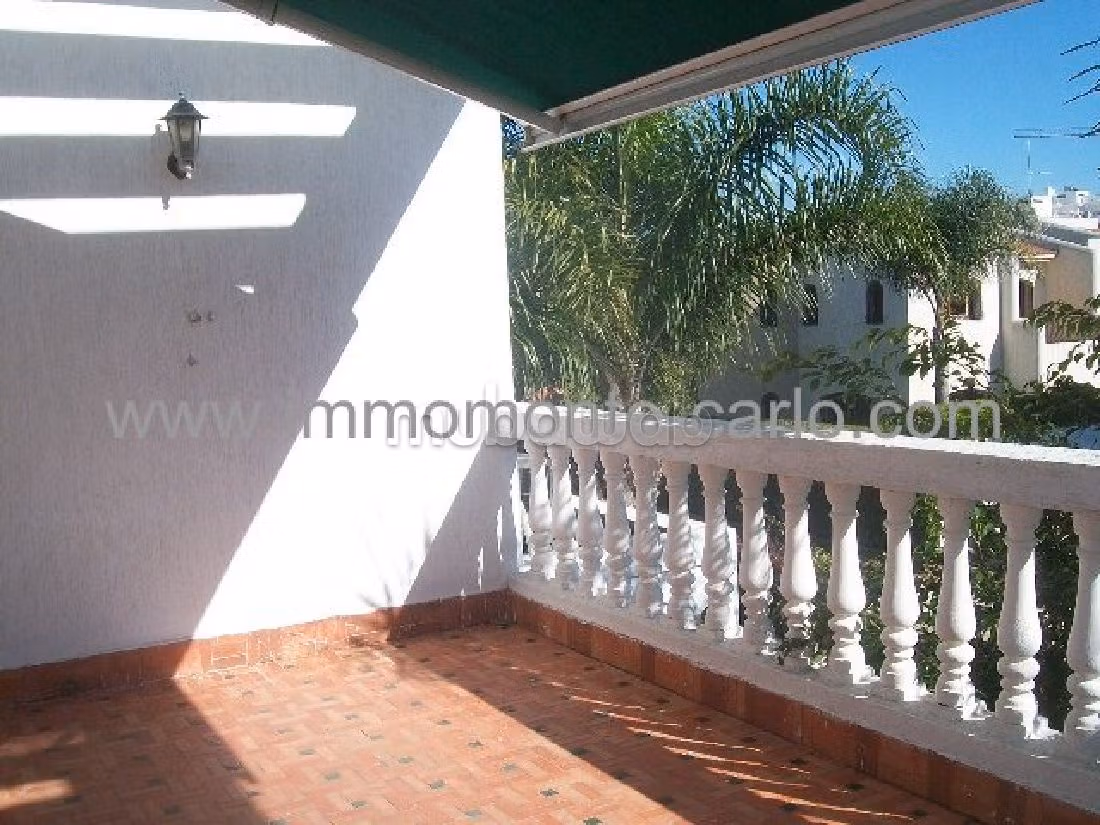 Belle villa style européen bien située à Hay Riad