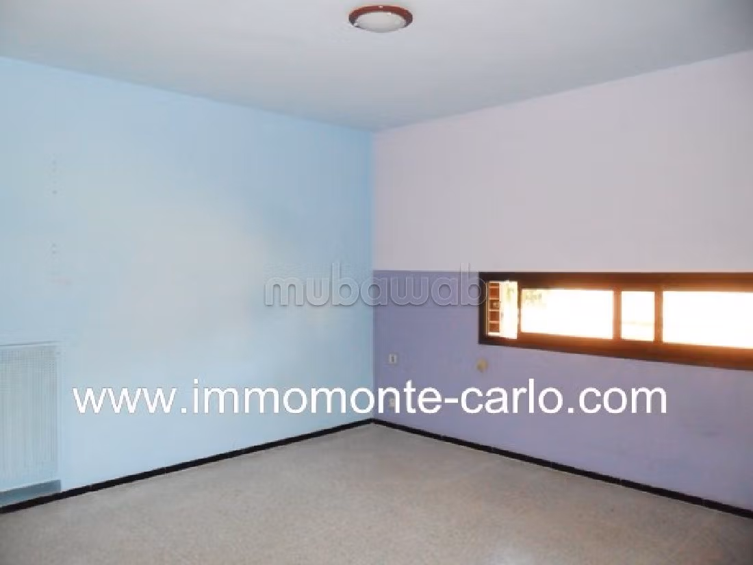 Villa avec chauffage et piscine à louer au quartie