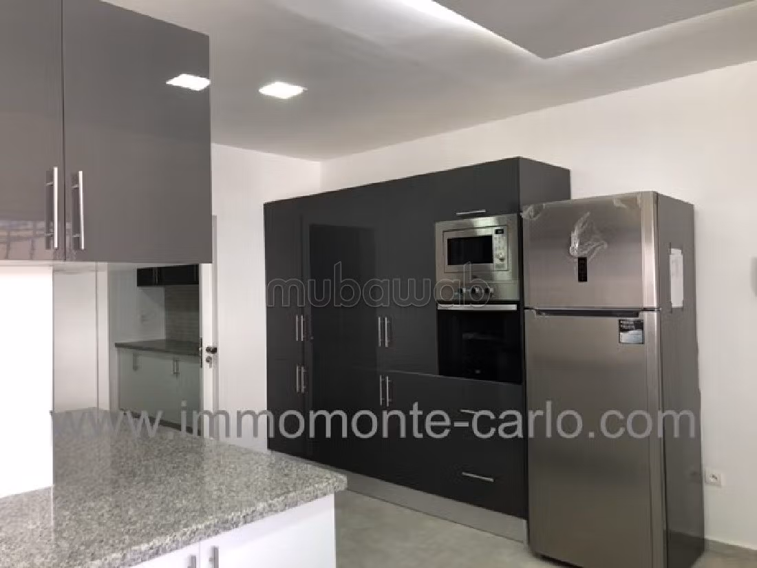 Villa à louer avec chauffage central et piscine à