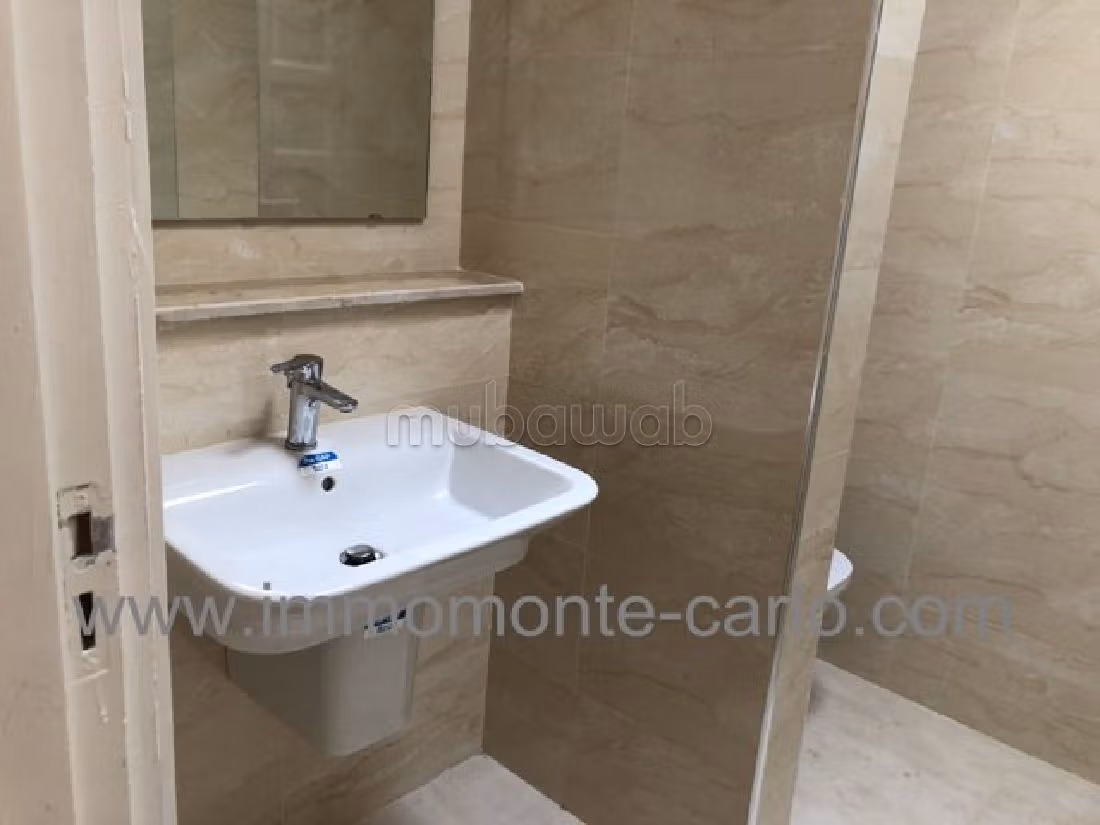 Villa à louer avec chauffage central et piscine à