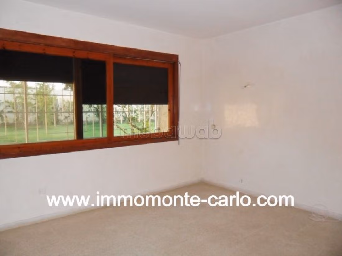 Magnifique villa avec piscine et chauffage à louer