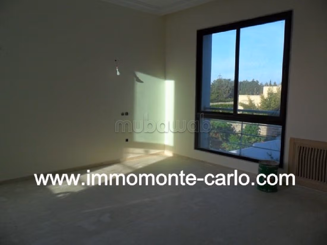 Villa neuve haut standing à louer au quartier Sou