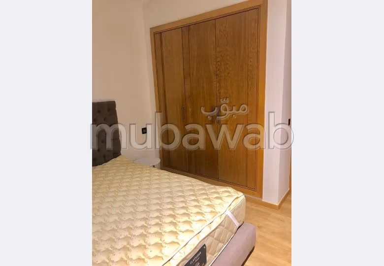 شقة جميلة للكراء ب الحي المالي للدار البيضاء. 3 قطع رائعة. مفروشة. 