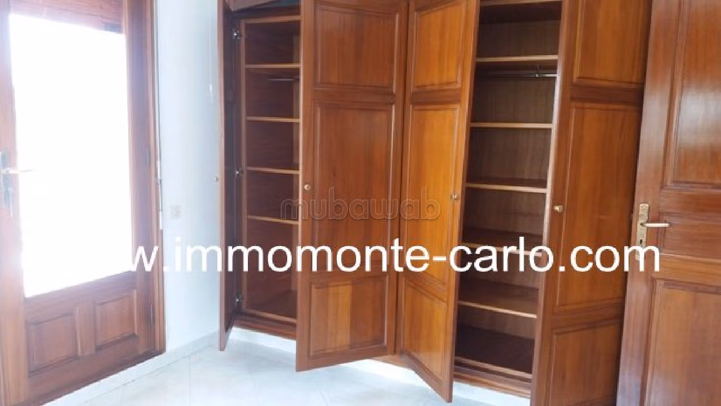 Villa's en luxe woningen huren in Souissi. Oppervlakte 450 m². Zwembad en airconditioning. 