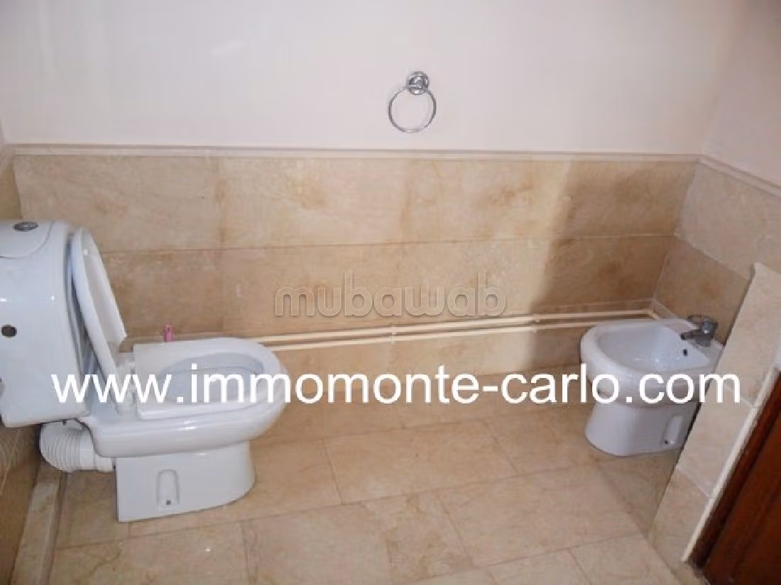 Superbe villa à usage bureau à louer à Souissi 
RABAT