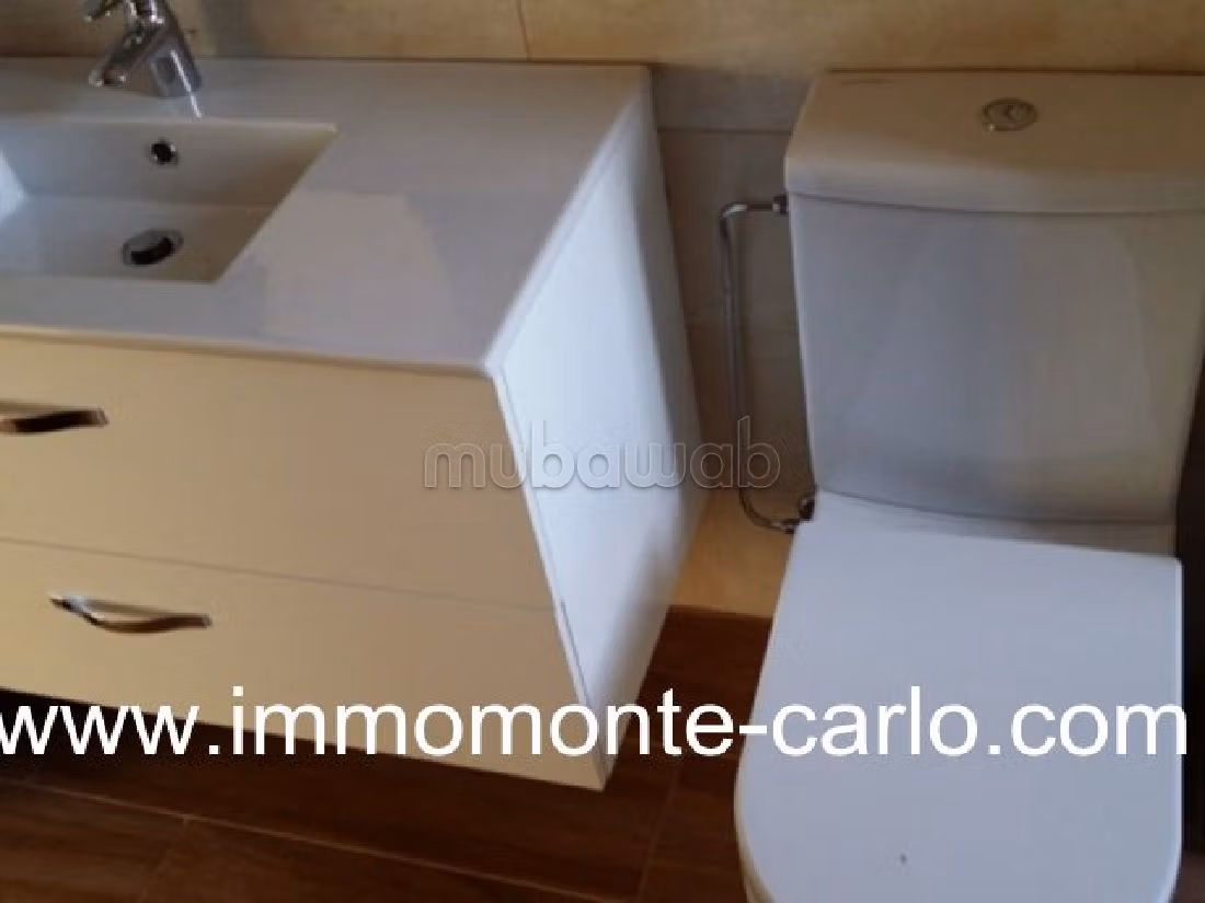 Villa haut standing neuve avec piscine et chauffag