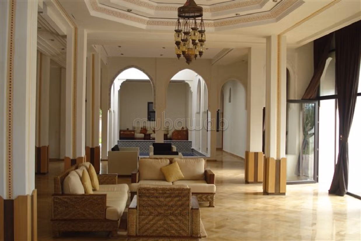 Luxury Villa for sale in Route de Ouarzazate. 7 rooms. Carpark, Balcony