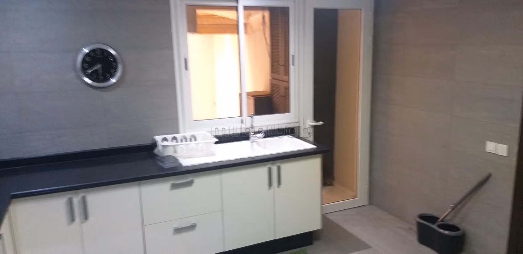 Lovely apartment for rent in Champ de course. 3 rooms. Attic. 