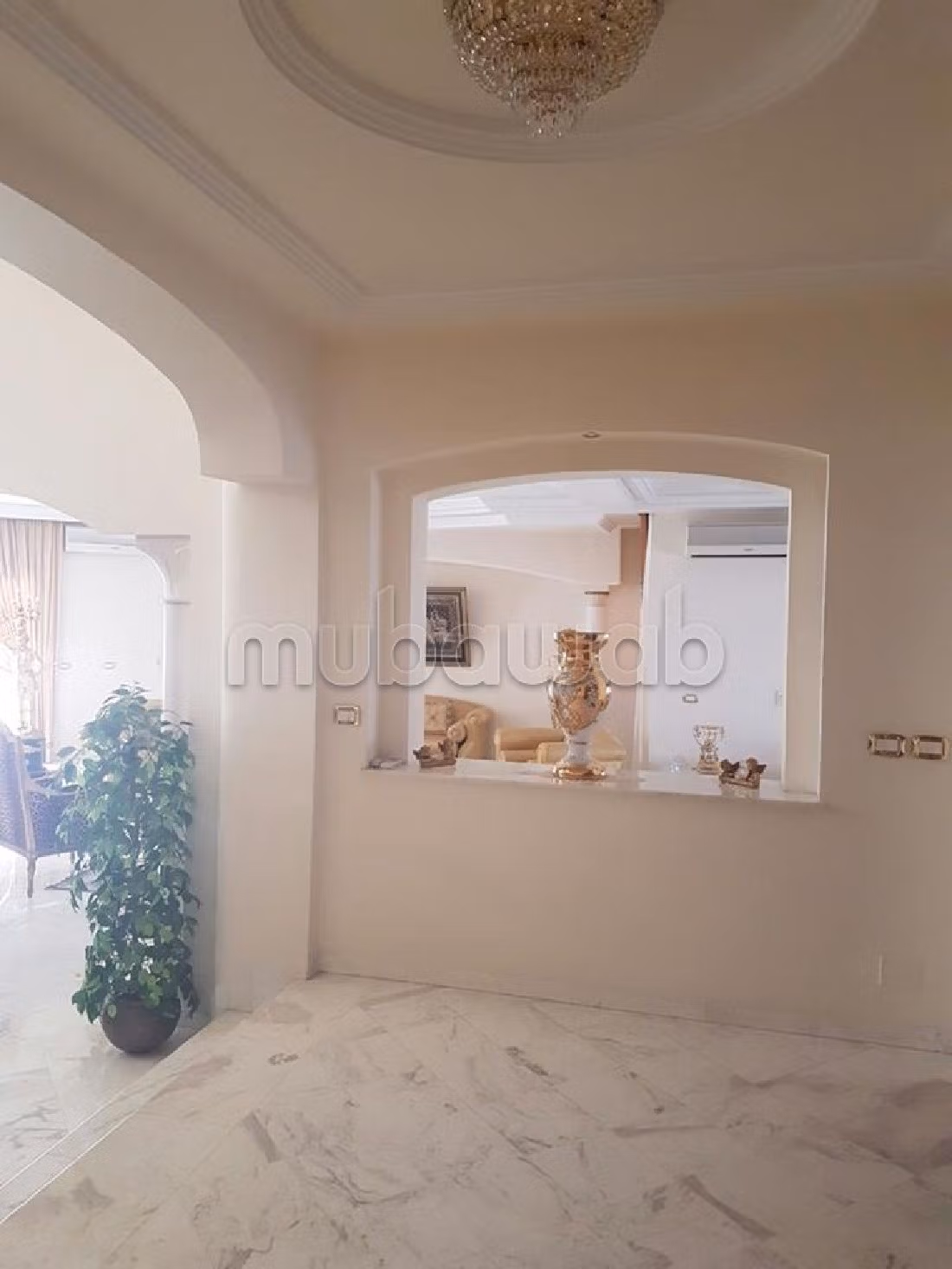Casa in vendita a La Marsa. Superficie totale 970 m². Terrazzo e giardino. 