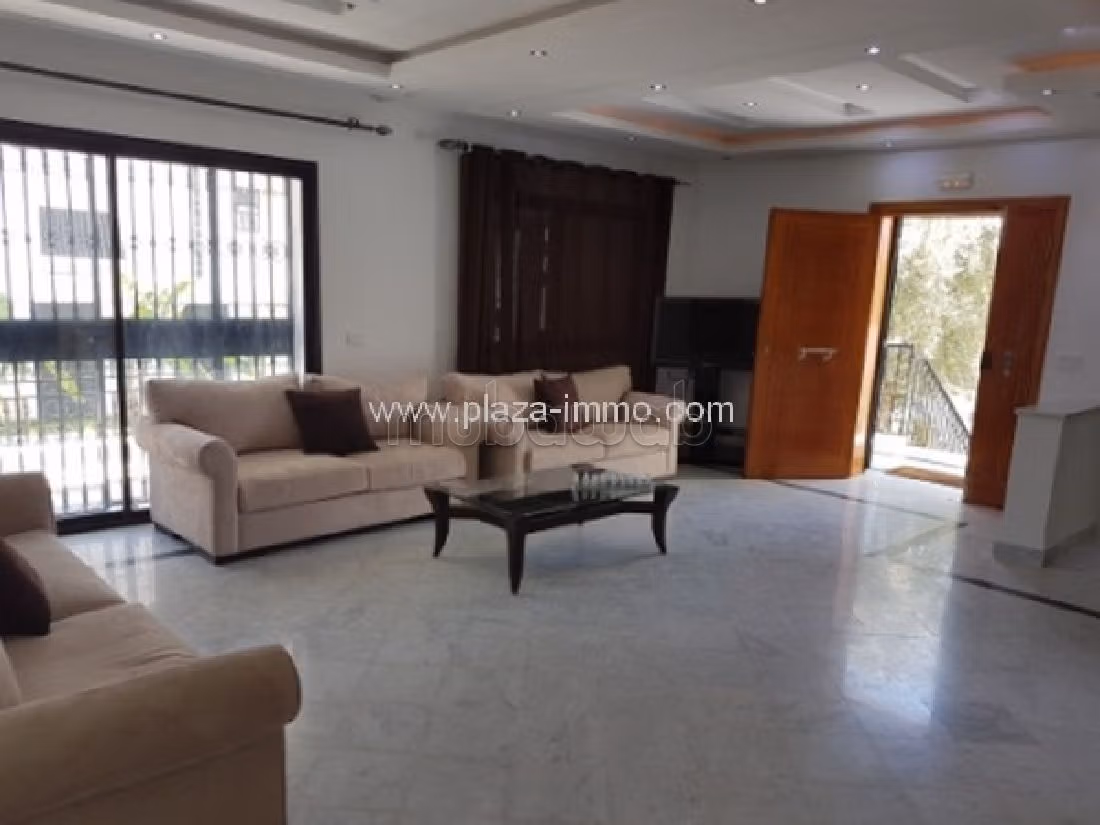 Luxury Villa for sale in Hammamet. 5 Hall. Residence with swimming pool, Air conditioning. 