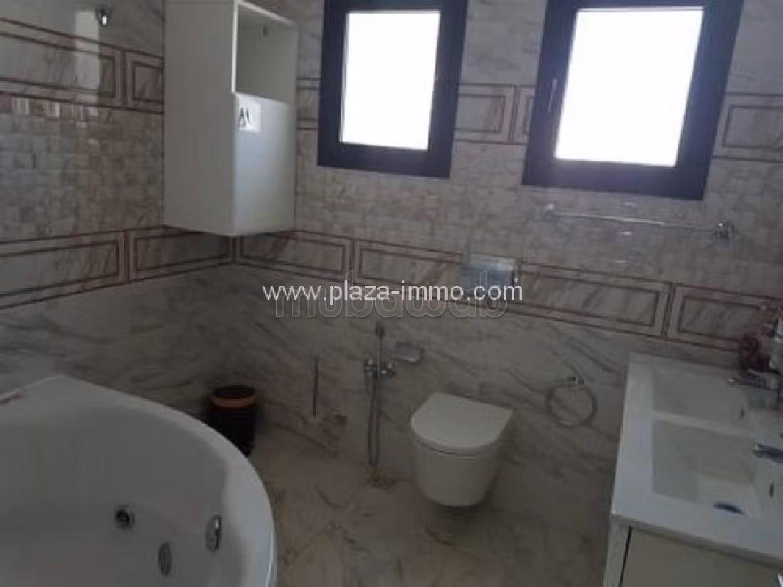 Luxury Villa for sale in Hammamet. 5 Hall. Residence with swimming pool, Air conditioning. 