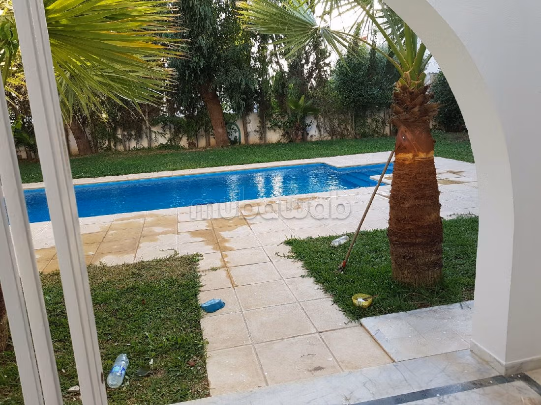 Eccezionale residenza di lusso in vendita a Gammarth Supérieur. 4 belle camere da letto. Giardino e posto auto