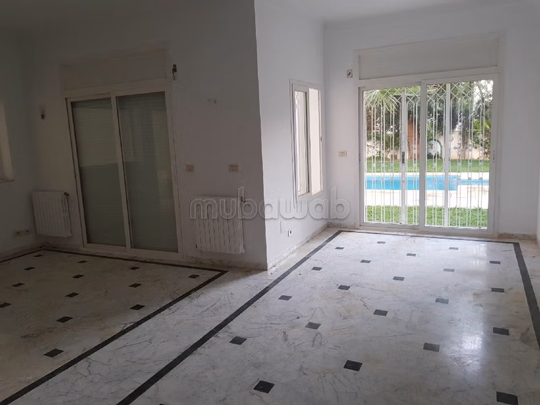 Eccezionale residenza di lusso in vendita a Gammarth Supérieur. 4 belle camere da letto. Giardino e posto auto