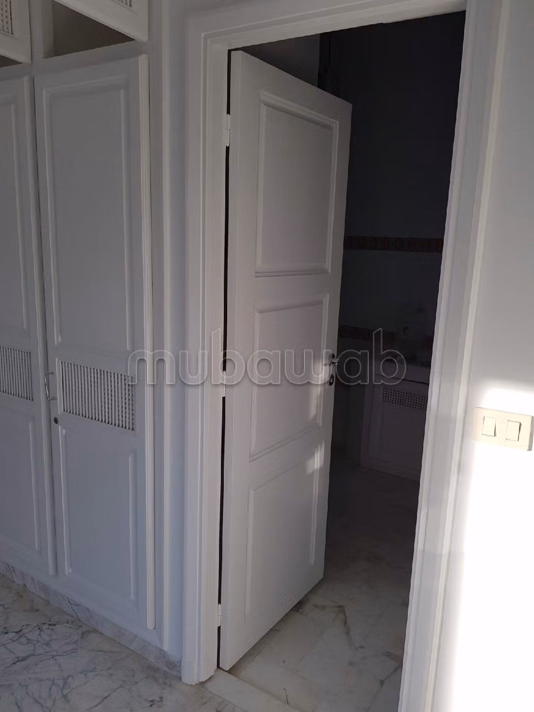 Eccezionale residenza di lusso in vendita a Gammarth Supérieur. 4 belle camere da letto. Giardino e posto auto