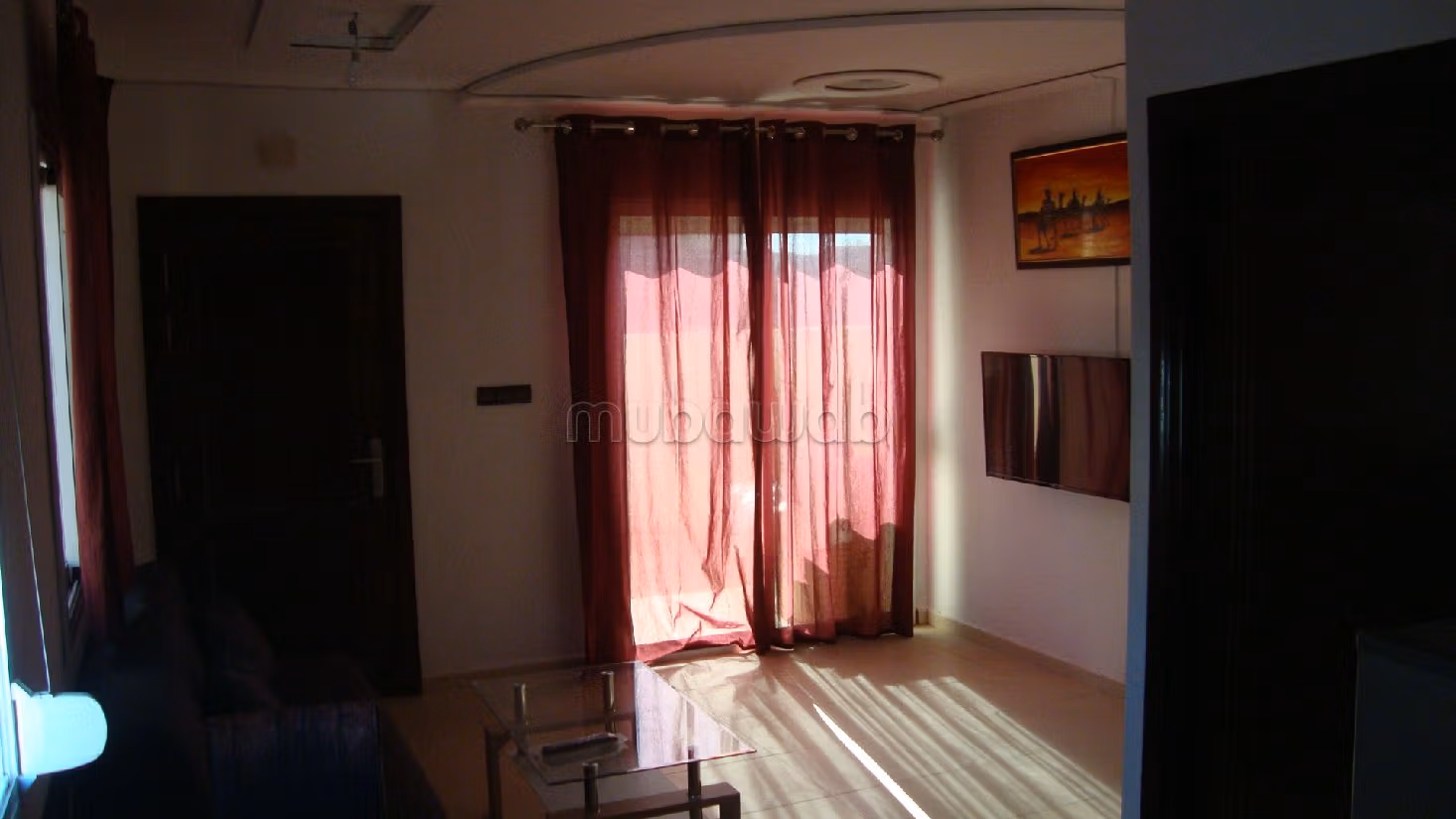 Affitto di uno splendido appartamento a Centre ville. 1 bella camera da letto. Arredato