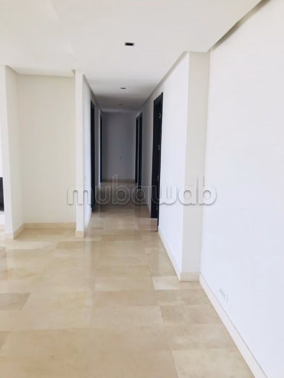 شقة للكراء ببوسكورة. 5 قطع. شرفة وحديقة