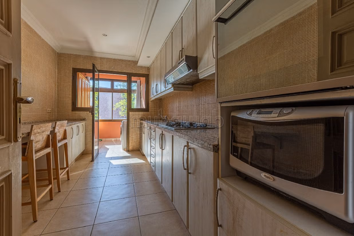 Find an apartment to buy in Agdal. Surface area 215 m². Parking spaces and terrace