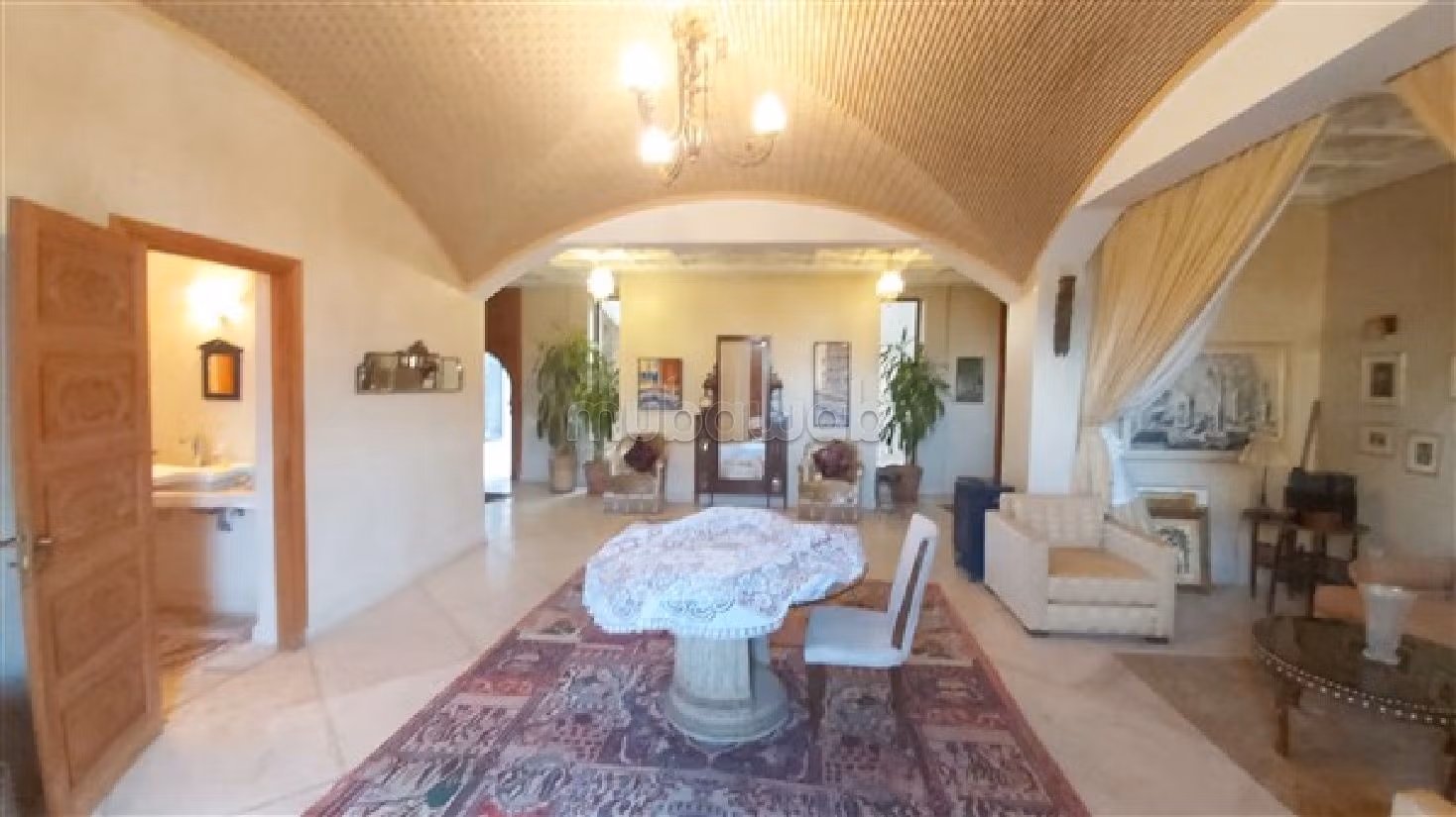 2.5 HA/ conçu PALAIS hotes/ COUP de FUSIL