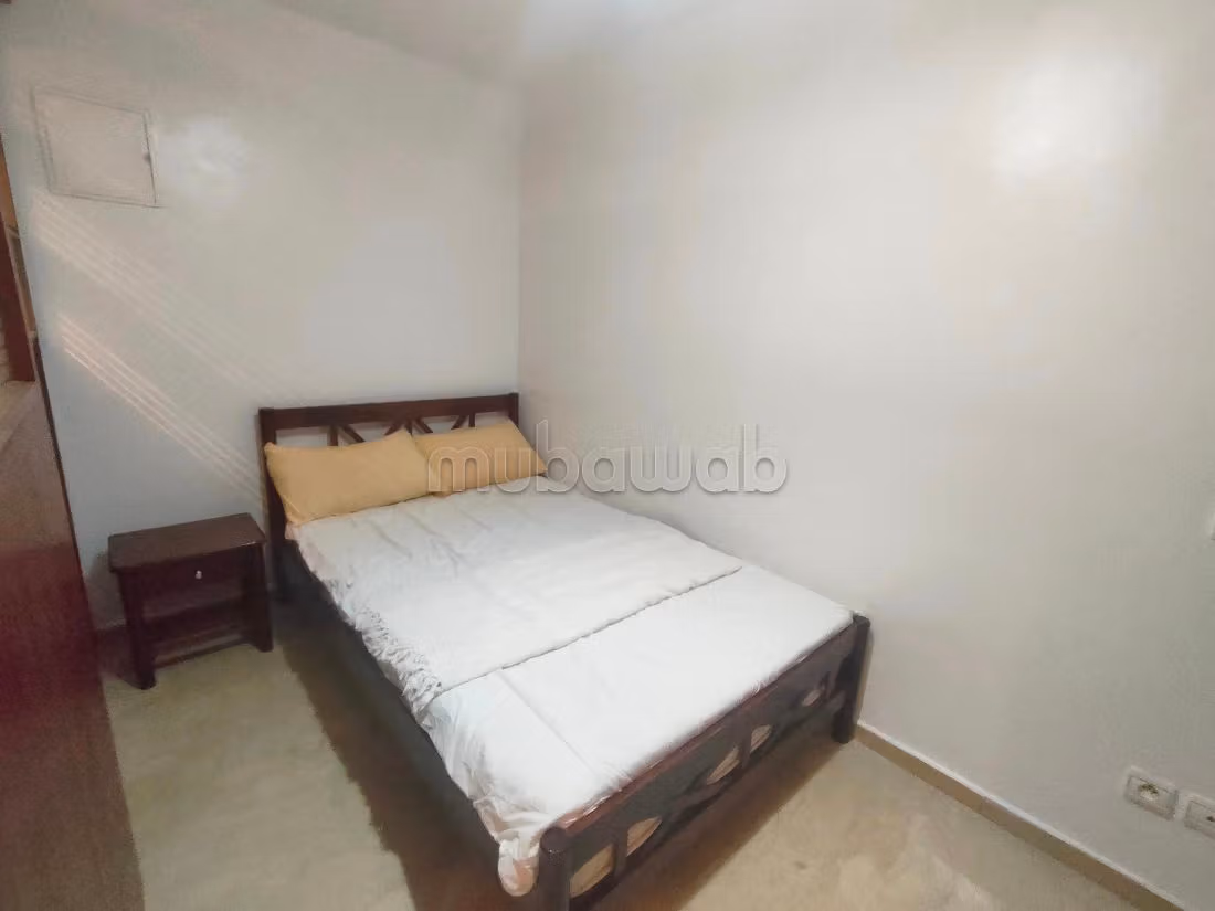 Appartementen huren in Mers Sultan. Oppervlakte 44 m². Volledig gemeubileerd