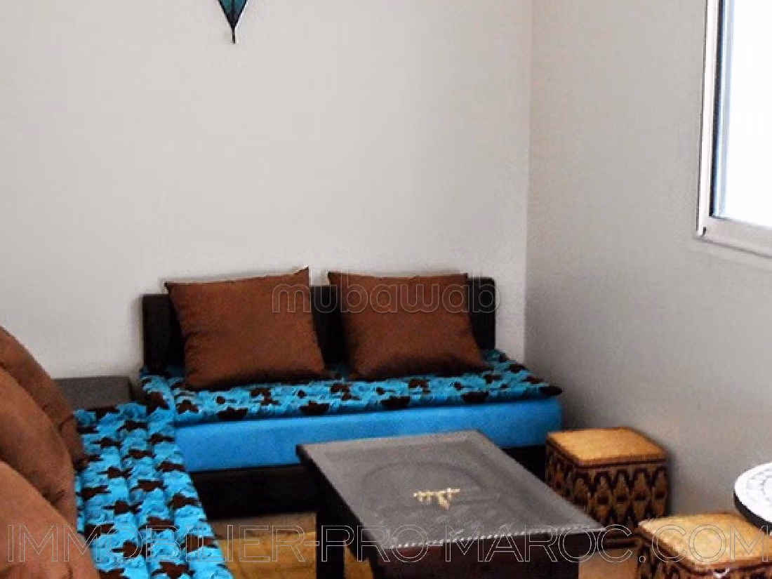 Bonito piso en venta en Nouvelle Ville. Superficie 280 m². Salón con decoración marroquí