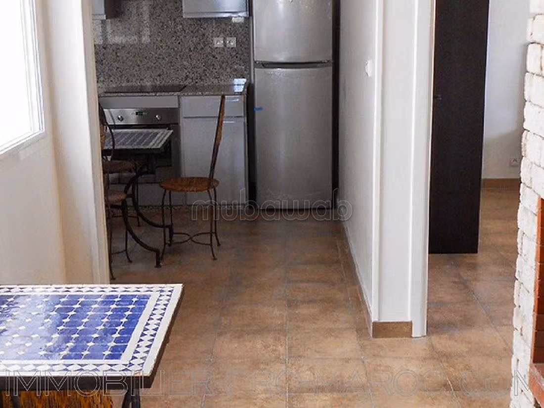 Bonito piso en venta en Nouvelle Ville. Superficie 280 m². Salón con decoración marroquí