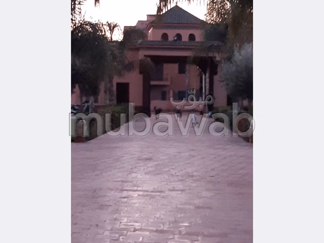 Villa à Vendre 8434 m² à La Palmeraie Marrakech