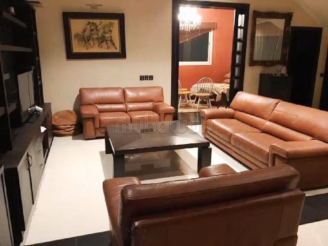 فيلا جميلة للكراء بالسويسي. المساحة 1800 م². مفروشة.