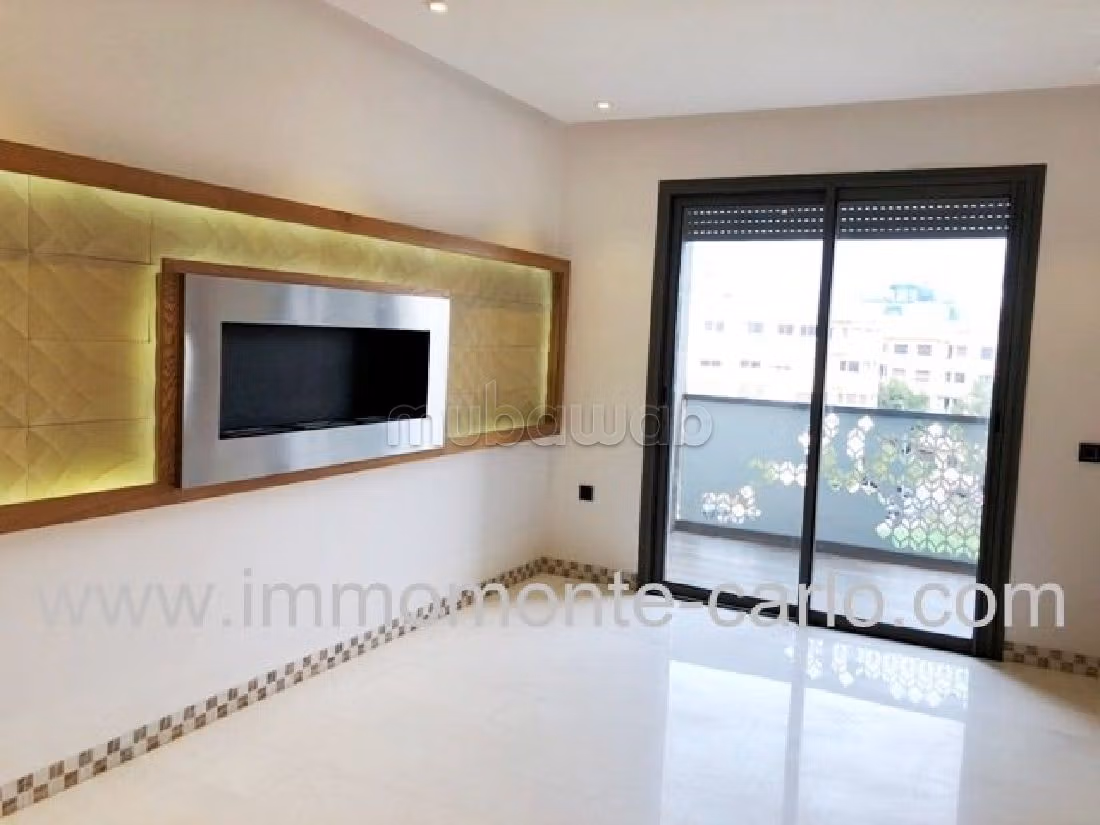 Appartement neuve et moderne avec grande terrasse