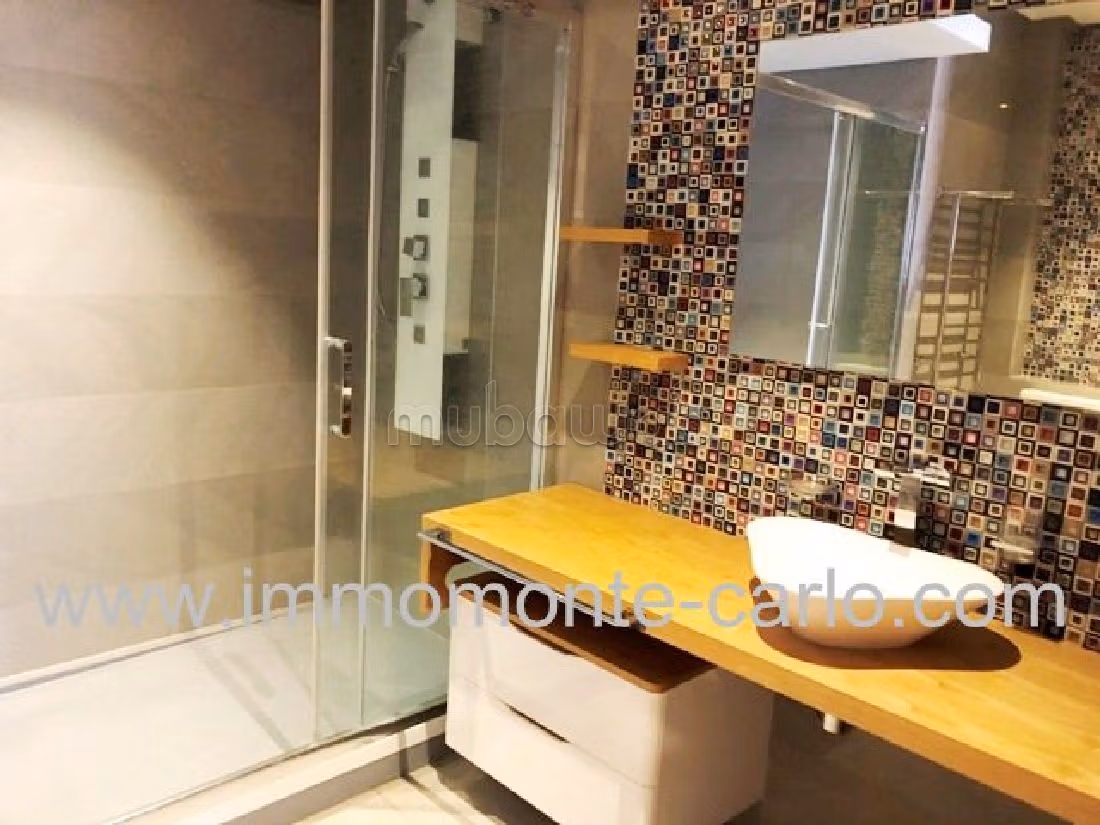 Appartement neuve et moderne avec grande terrasse