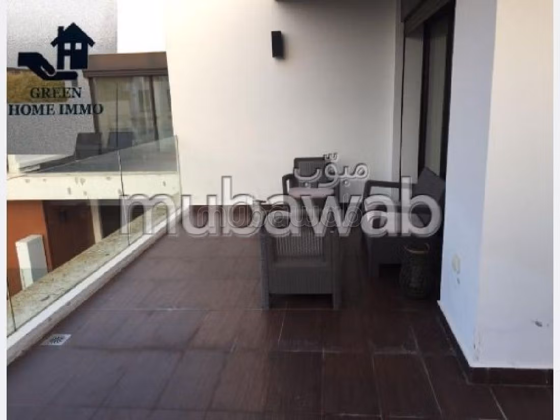 Appartementen huren in Souissi. 4 Slaapkamers. Gemeubileerd.